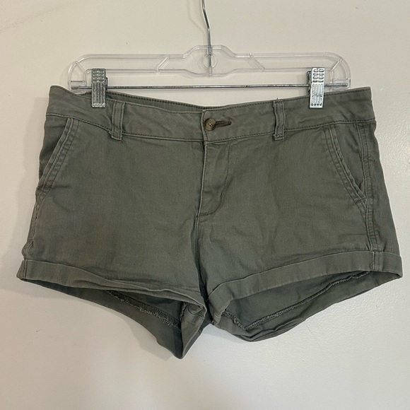Ambiance Olive Green Women Shorts Cargos - Picture 1 of 6